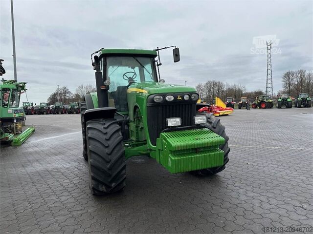 Máquina agrícola JOHN DEERE 8220 Powershift