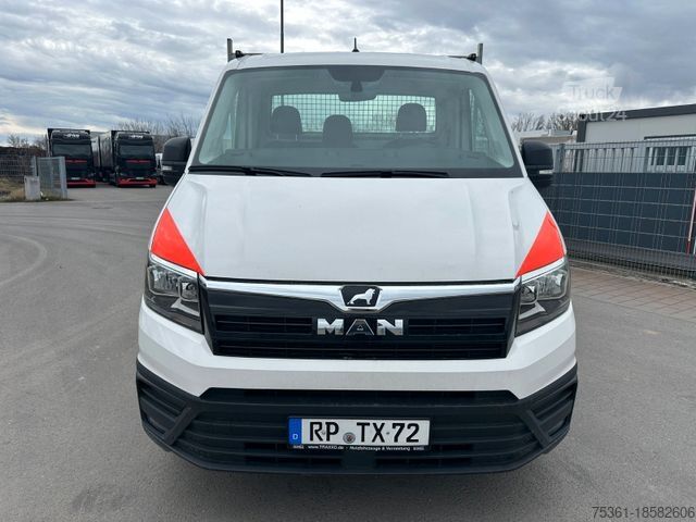 Kravas mikroautobuss ar pašizgāzēju MAN TGE 3.180