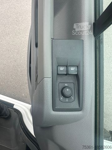 Kravas mikroautobuss ar pašizgāzēju MAN TGE 3.180
