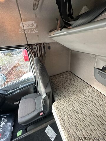 Camion de matières dangereuses DAF XF 440FT Voll ADR mit Kompressor 