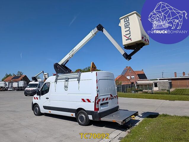 Løfteplatform Renault Master 145.35 nacelle klubb