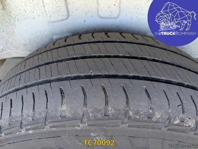 Подъемная платформа Renault Master 145.35 nacelle klubb