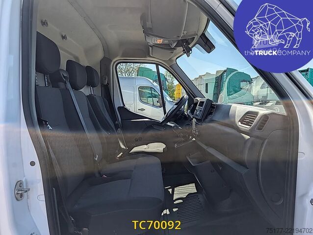Подъемная платформа Renault Master 145.35 nacelle klubb