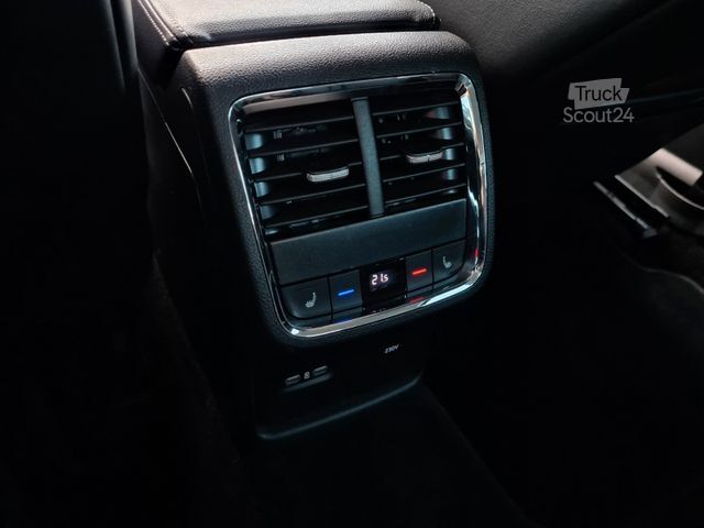 Fourgon SKODA Octavia First Edition - ASSISTS - HUD - LEDER -