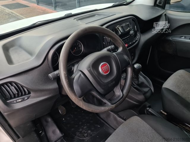 Fourgon tôlé FIAT Doblo Cargo - 2021 - 67tkm + Klima