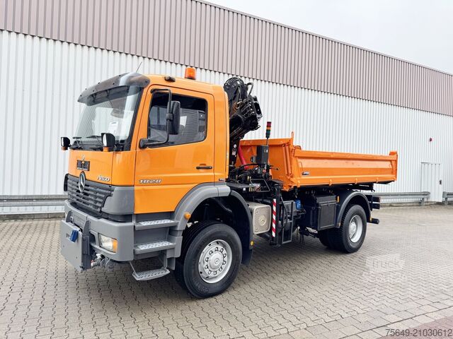 Torenkraan Mercedes-Benz Atego 1828 AK 4x4 Atego 1828 AK 4x4, Winterdienstausstattung, Kran Hiab 085-2, Funk