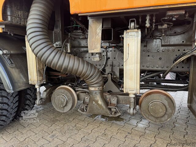 Special purpose truck Mercedes-Benz Axor 1829 4x2 Axor 1829 4x2, Zweiweg Z200, Kehrmaschine Faun Viajet 6H