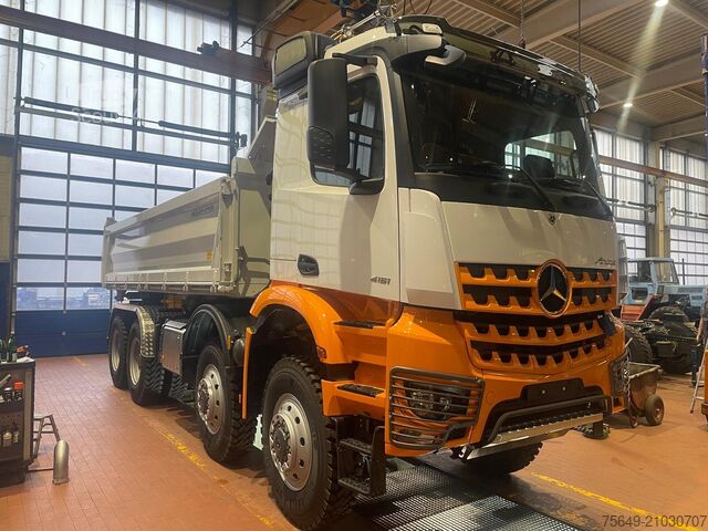 Camion-benne tricar Mercedes-Benz Arocs 4151 AK 8x8/4 Arocs 4151 AK 8x8/4, Grounder