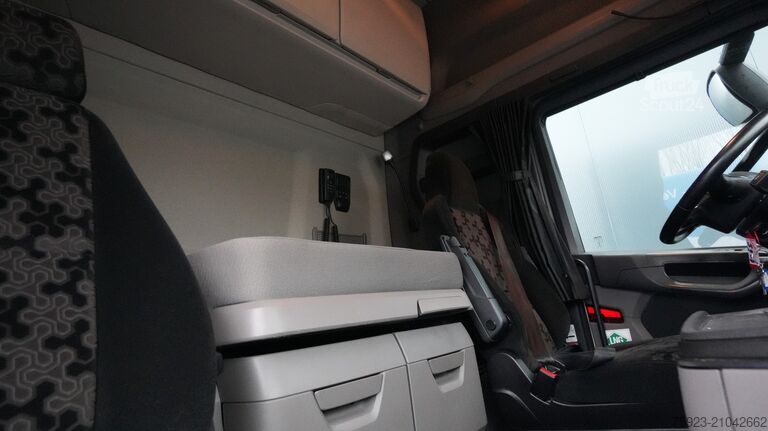 Gevaarlijke stoffen Scania R 410 RETARDER LNG ADR 699.000KM