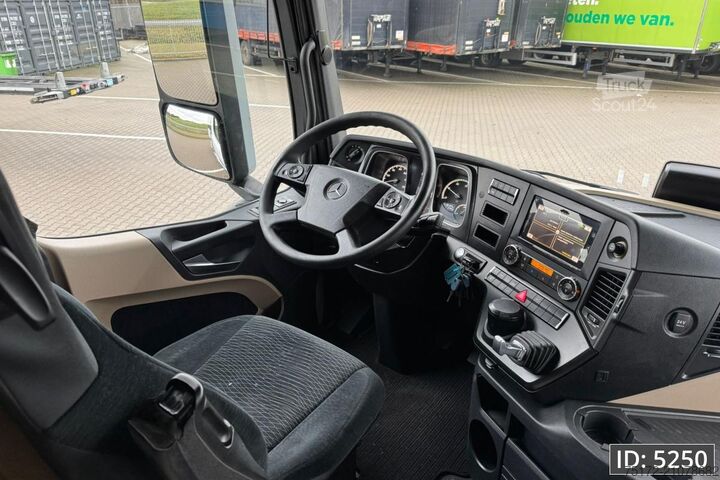 Standart-SZM Mercedes-Benz Actros 1845 GigaSpace, Euro 6, / 2 Tanks / Giga...