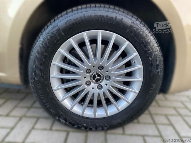 Minibus Mercedes-Benz V 300 4M STYLE Kompakt AHK 2,5t*Distronic*LED*