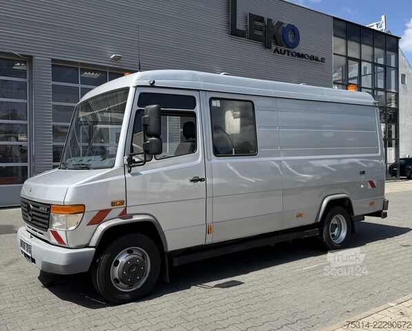 Фургон з подвійною кабіною mercedes-benz Vario  815d klima/ Autom./ Standh./ Regal
