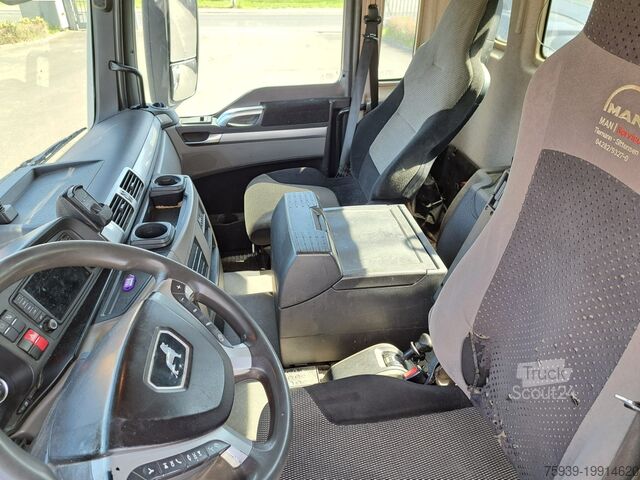 Βυτιοφόρο φορτηγό MAN TGS 26.420 6x2  ATM bei 740.430 km am 30.12.2021