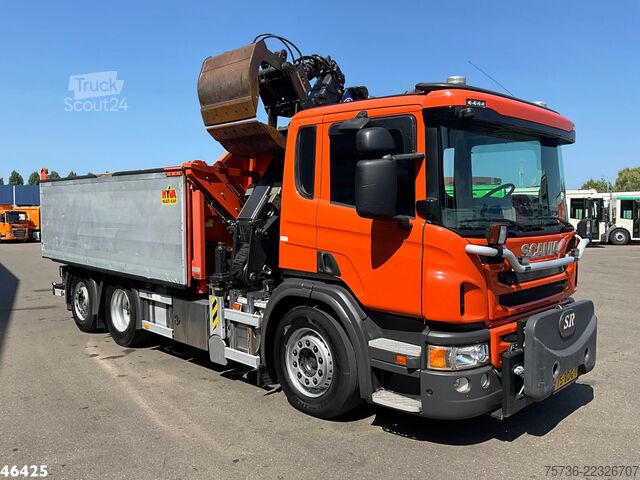 Benne à 3 côtés Scania P 320 HMF 14 Tonmeter Z-kraan Just  227.472 km!