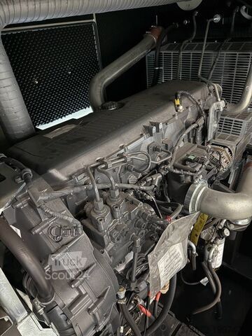 Aggregeret Iveco CR16TE1W - 660 kVA Generator - DPX-19798