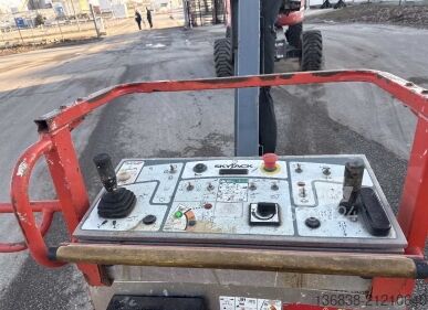 Teleskopiskā darba platforma Skyjack SJ 86 T Diesel 28,21 m