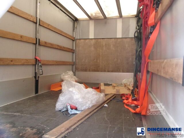 Bâché Volkswagen Crafter 4x2 curtain side van Euro 6