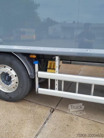 Semirimorchio con pianale mobile STAS bioSTAR 91,3 cbm