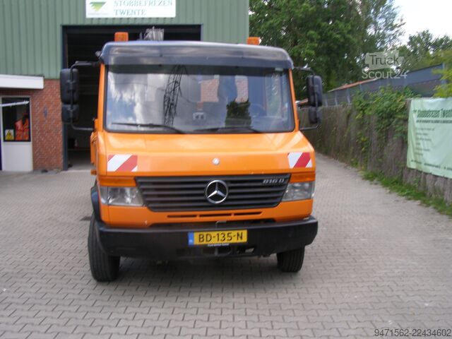Autocarro con cassone ribaltabile e gru Mercedes-Benz 816D