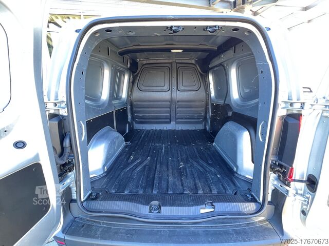 Fourgonnette Mercedes-Benz Citan Klima PDC DAB Benzin