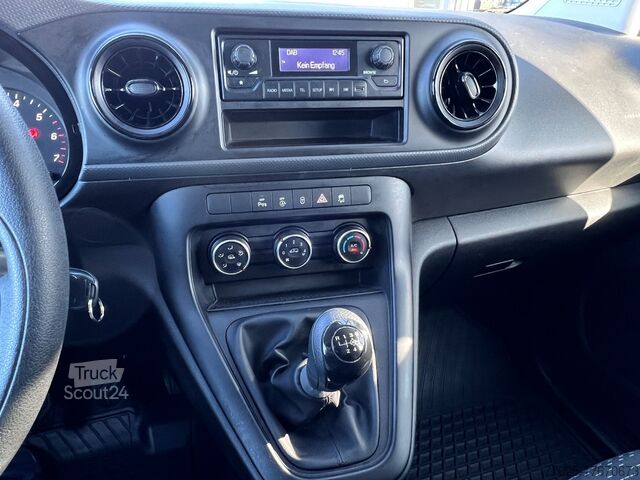 Fourgonnette Mercedes-Benz Citan Klima PDC DAB Benzin