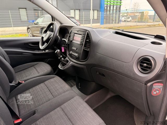 Fourgon tôlé MERCEDES-BENZ Vito 111 CDI Ka. lg. Klima Flügel Navi AHK PDC+