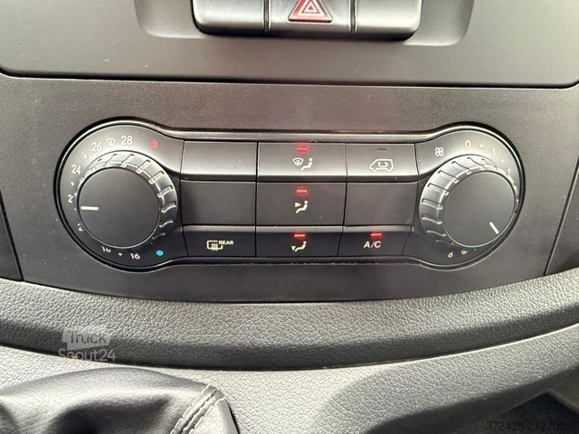 Fourgon tôlé MERCEDES-BENZ Vito 111 CDI Ka. lg. Klima Flügel Navi AHK PDC+