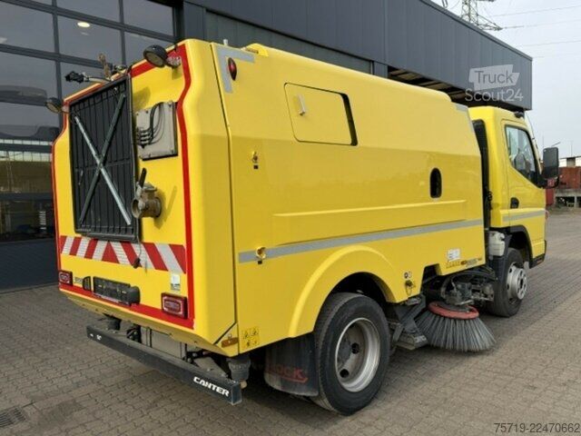 Bestelwagen Mitsubishi Fuso Canter 7,5t Brock VS4
