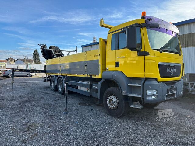 Gru montata su autocarro MAN TGA 33.400 6x4 +Hiab