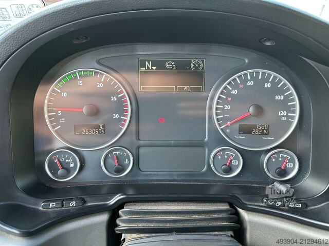 Gru montata su autocarro MAN TGA 33.400 6x4 +Hiab