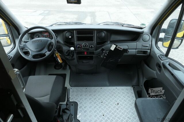 Furgoneta caja iveco Daily 35 S11 C30C AUTOMATIK KAMERA Regale LUFT DURCHGANG EURO-5 CoC