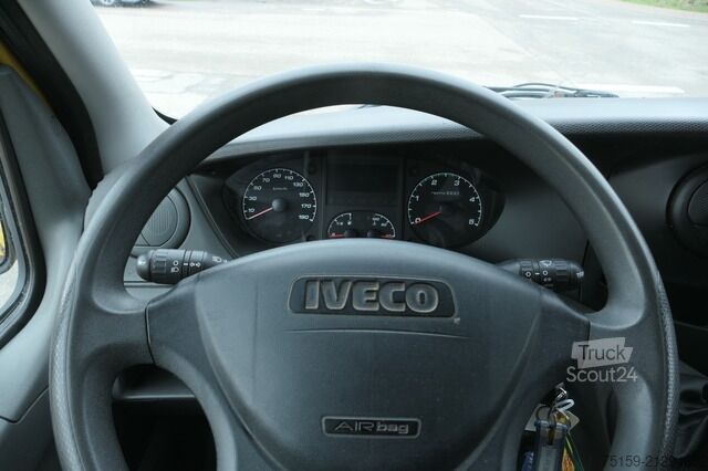 Furgoneta caja iveco Daily 35 S11 C30C AUTOMATIK KAMERA Regale LUFT DURCHGANG EURO-5 CoC