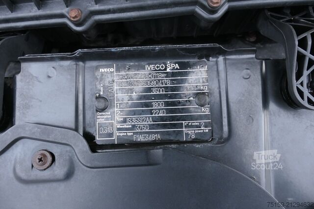 Furgoneta caja iveco Daily 35 S11 C30C AUTOMATIK KAMERA Regale LUFT DURCHGANG EURO-5 CoC