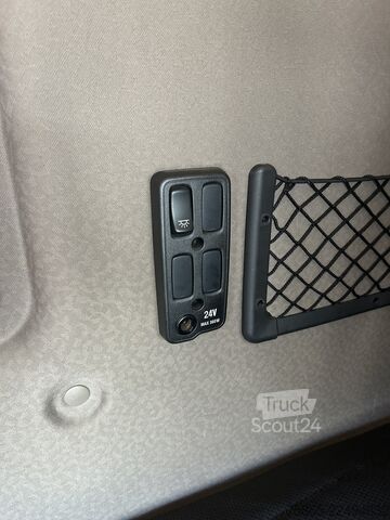 Standard-SZM Scania G360 Sleeper Cab / 717 dkm / Full Spoiler / NL ...
