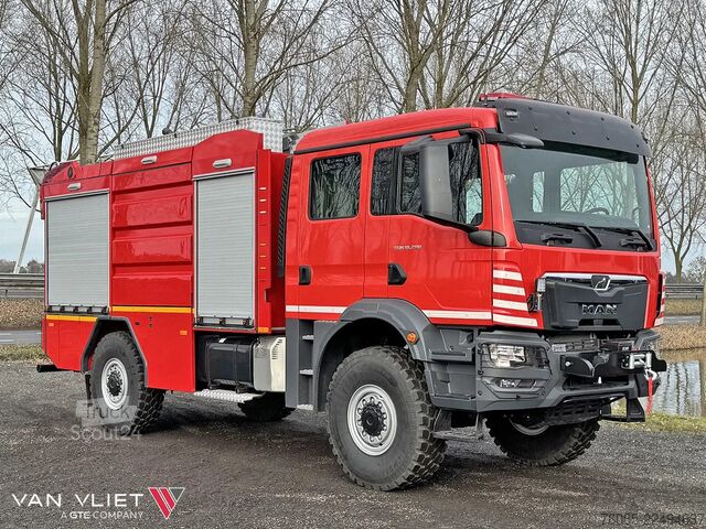 Tűzoltóautó MAN TGM 18.290 BB CH Fire Fighter Truck