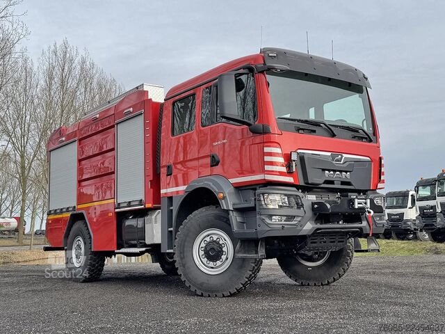 Tűzoltóautó MAN TGM 18.290 BB CH Fire Fighter Truck