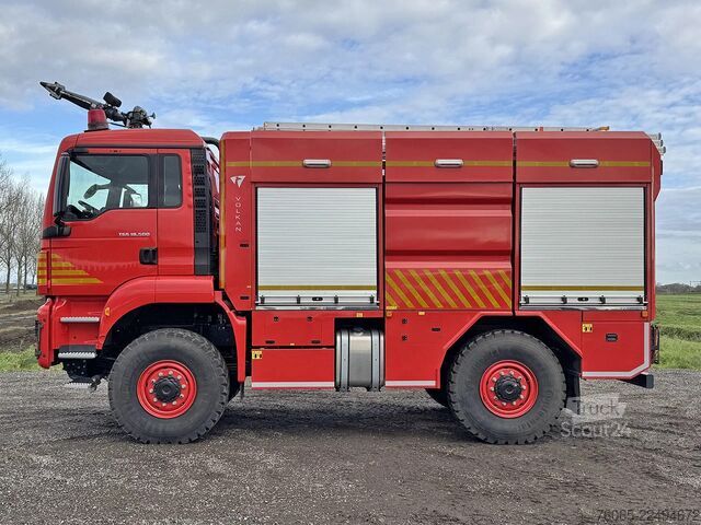 Tűzoltóautó MAN TGS 18.500 BB Fire Fighter Truck (2 units)