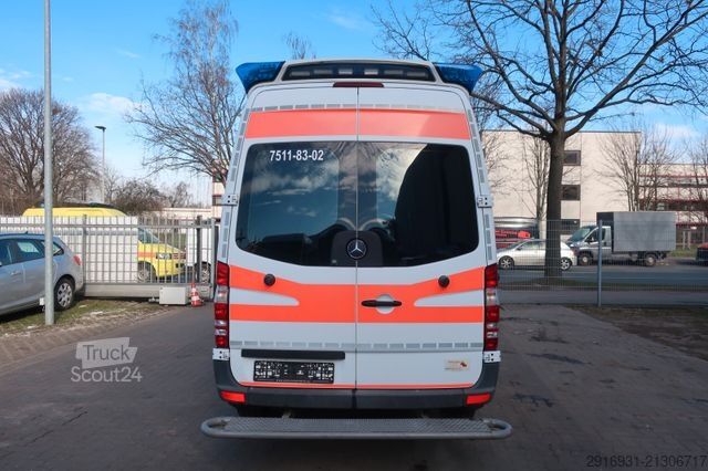 Brandbil MERCEDES-BENZ Sprinter II Kasten 316 CDI / RTW / Klima / Nr.53