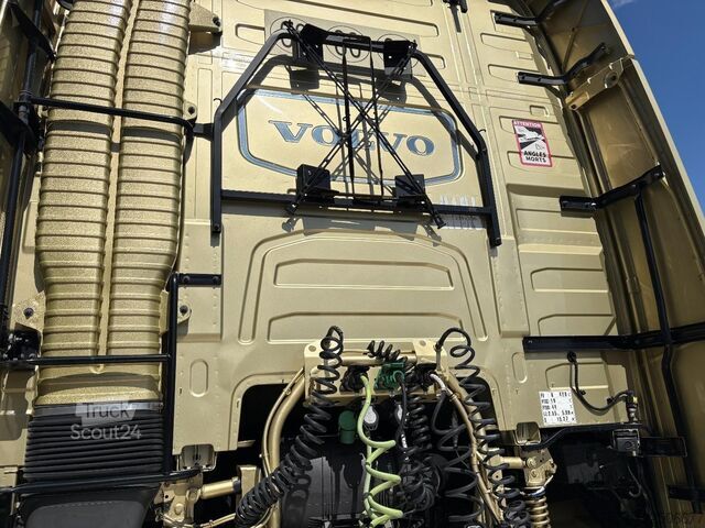 Standardni SZM Volvo FH 540 + RETARDER + EURO 6C + SPOILERS + ALUMIN...