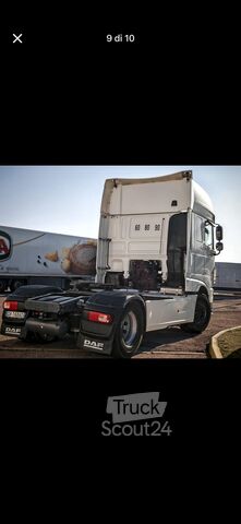 Camión portacontenedores de gancho DAF XF 510