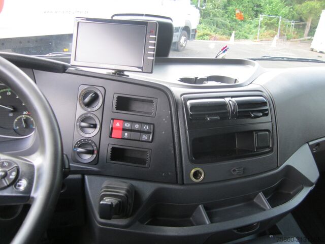 Camião de caixa fechada Mercedes-Benz 1230 Atego Koffer 8,14 m lang LBW Autom.