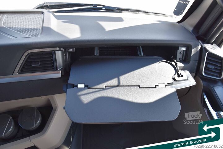 Standard nyergesvontató MAN TGX 18.560 D30 GM Retarder Luft/Luft MIETE