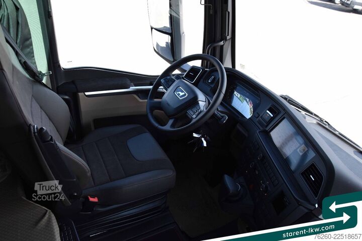 Nagy térfogatú nyergesvontató MAN TGX 18.520 Low Deck Hubsattelk. D30 Retar. MIETE