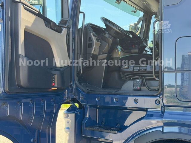 Vakio vetoauto MAN TGX 18.510 XXL Intarder ACC LGS Standklima Navi