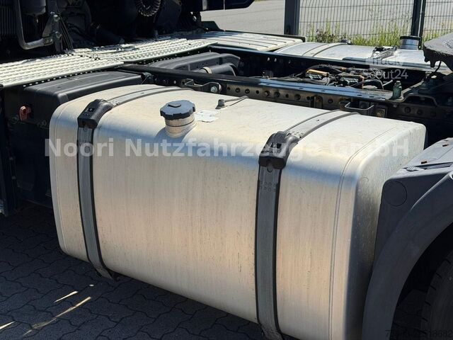 Vakio vetoauto MAN TGX 18.510 XXL Intarder ACC LGS Standklima Navi