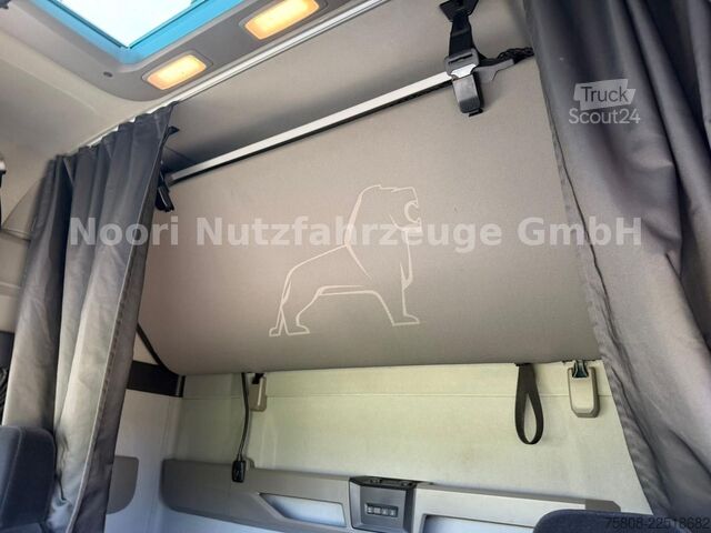 Vakio vetoauto MAN TGX 18.510 XXL Intarder ACC LGS Standklima Navi