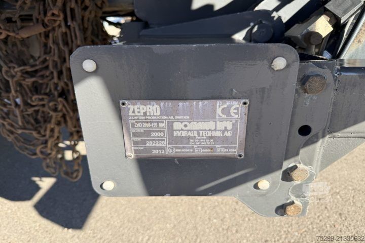 Hűtős teherautó Volvo FH-460 6x2R Carrier / Swiss-Vehicle