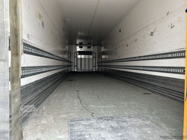 Transporte refrigerado/congelado Kögel / SOR Iberica-S3E / Carrier Vector 1550 / Frigo...