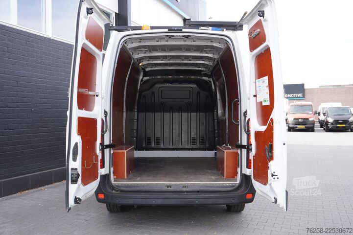 Bestelwagen Renault Master 2.3 dCi 150PK L2H2 - Airco - Navi - Crui...