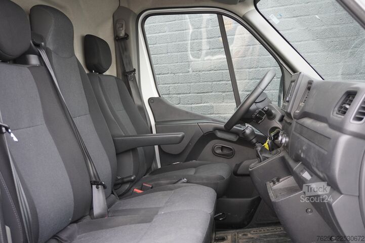 Bestelwagen Renault Master 2.3 dCi 150PK L2H2 - Airco - Navi - Crui...